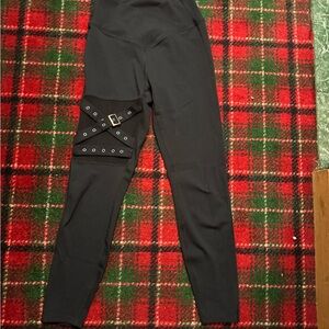 HALARA Black High-Waist Leggings with Grommet Strap Detail